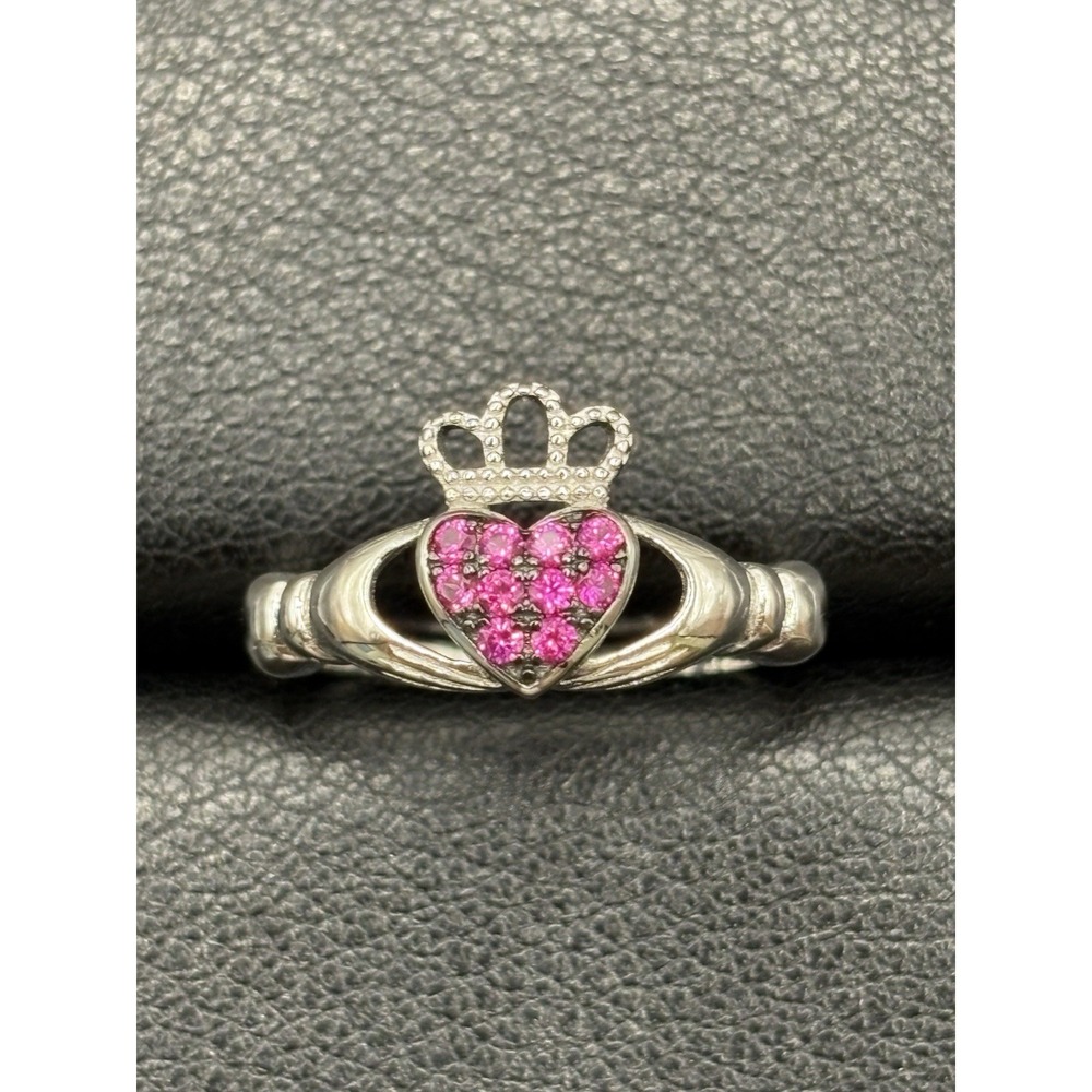 New Condition Sterling Silver Ruby Cubic Zirconia Claddagh Ring Size 7 E12